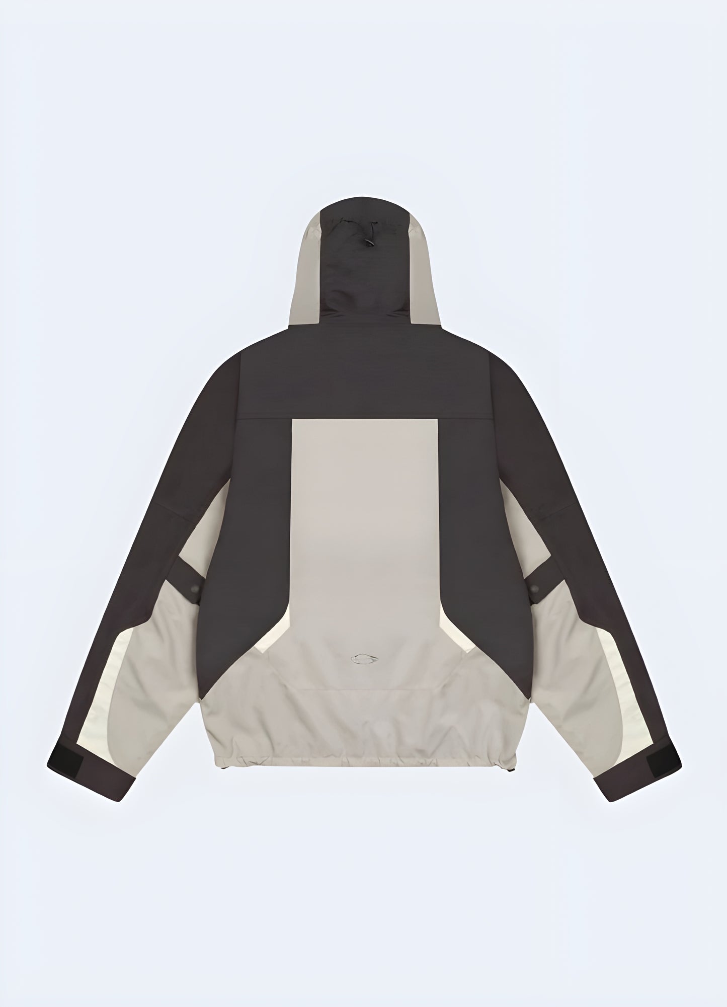 Kanji windbreaker navy – Back view | Japanese-style navy blue windbreaker featuring bold kanji prints on the back, combining streetwear and techwear aesthetics for a modern urban look.