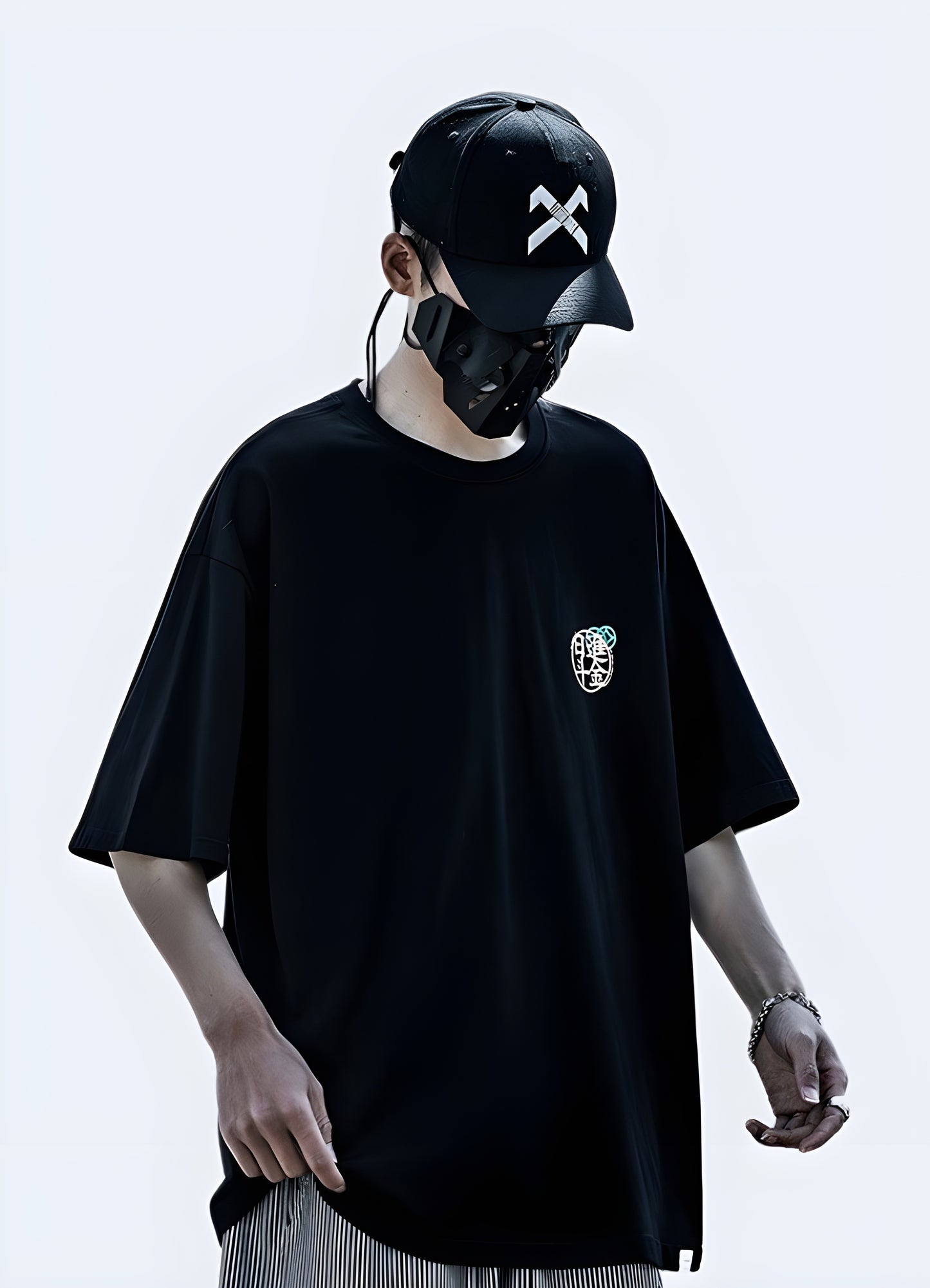 This breezy Korean print tee nails the trend in soft loose fit for ultimate comfort.