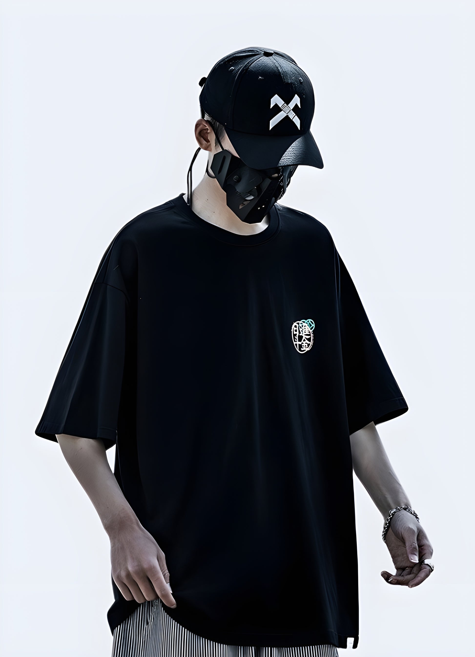 This breezy Korean print tee nails the trend in soft loose fit for ultimate comfort.