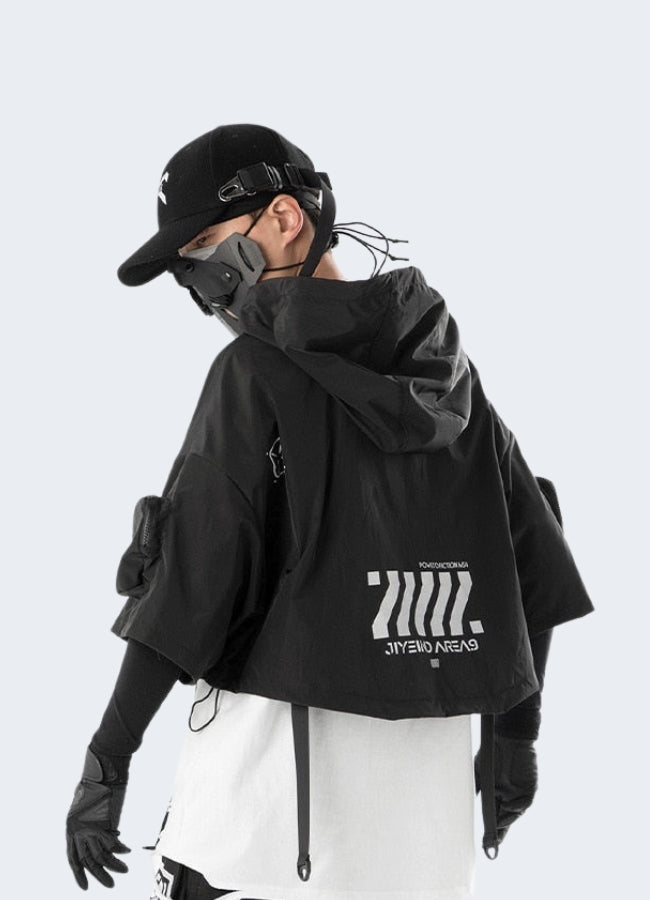 True to size fit short sleeve windbreaker jacket.