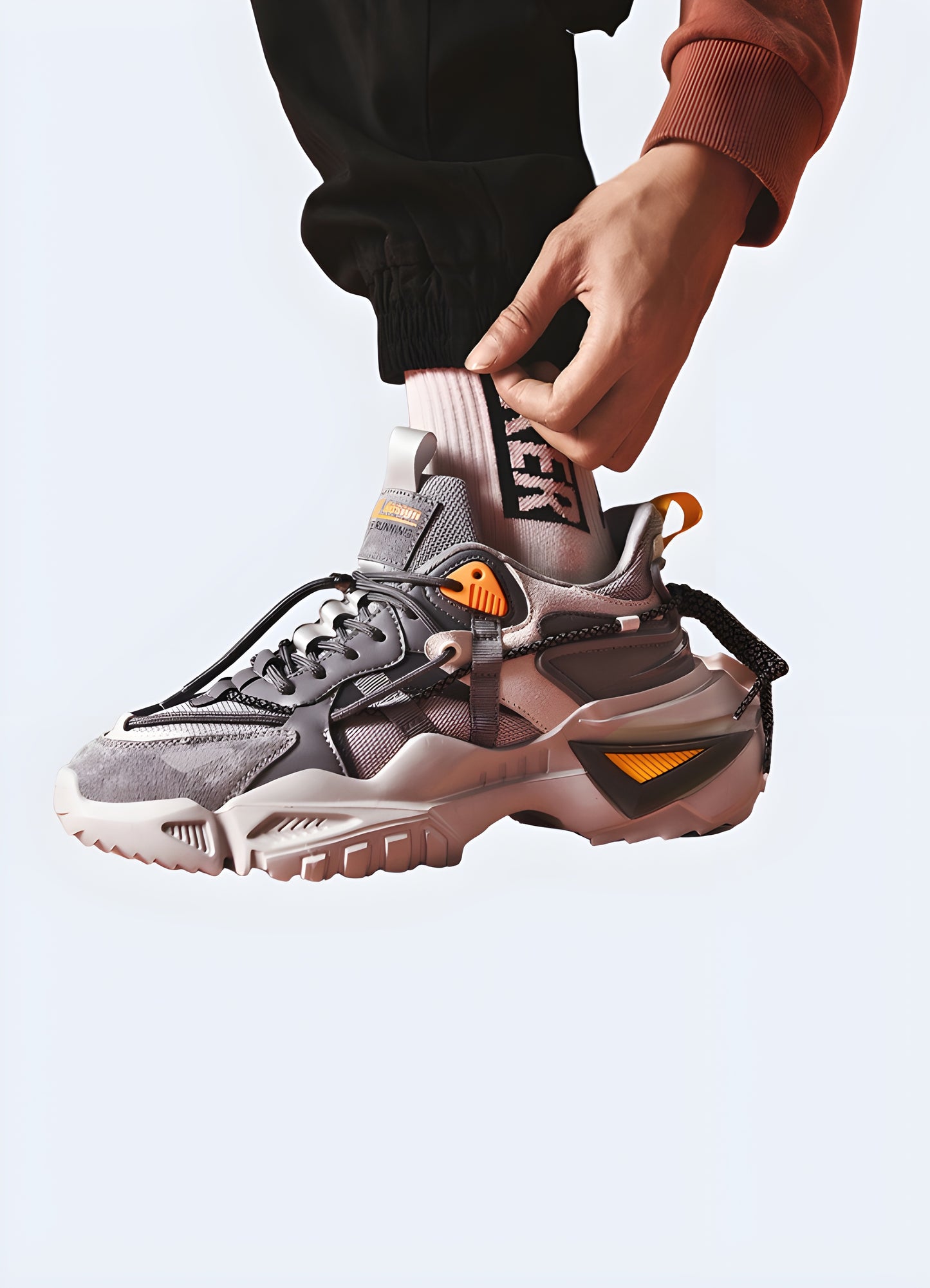 Urban techwear shoes hard-wearing, non-slip & shock-absorbing shoes.