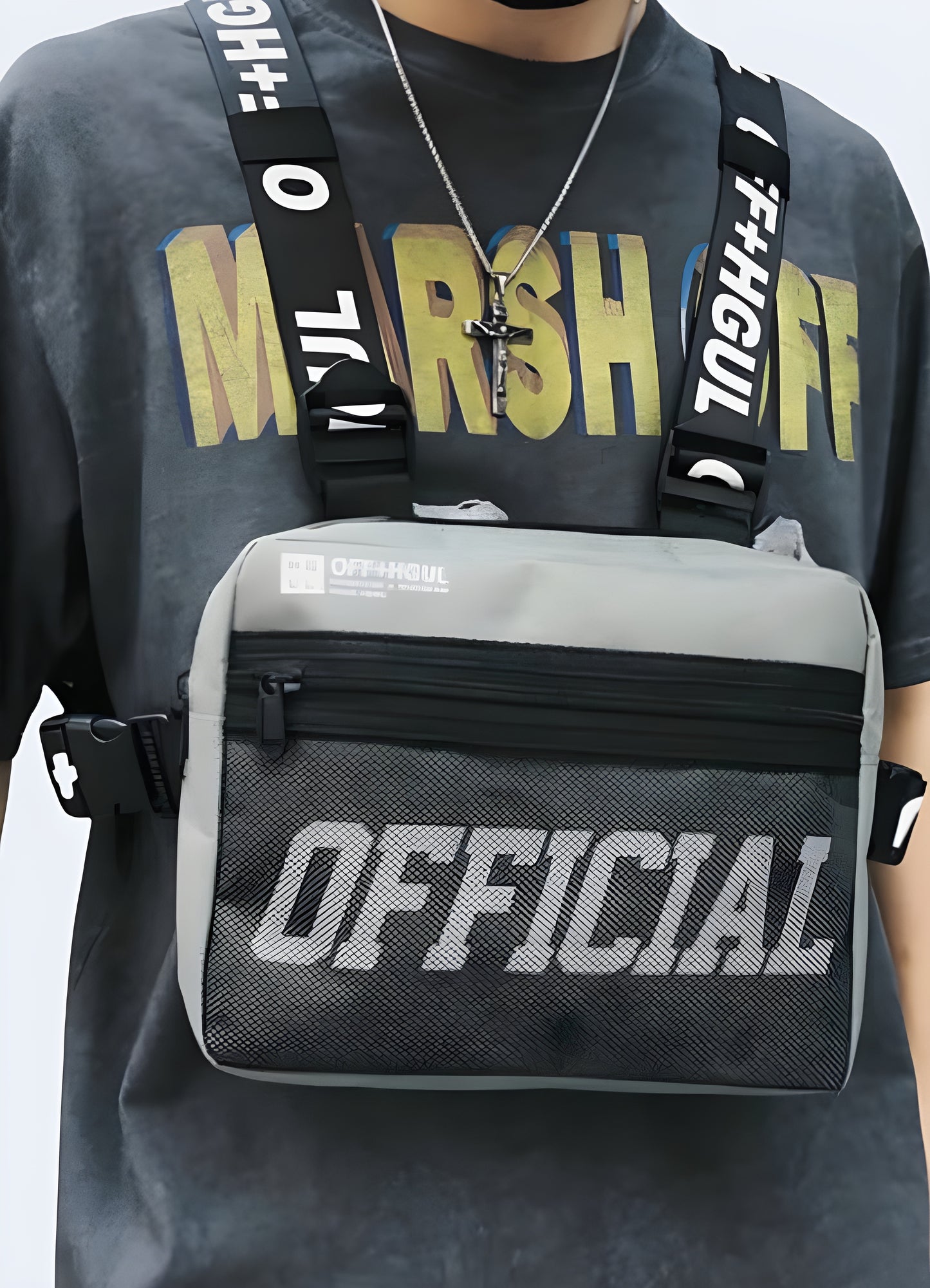 Keep essentials close and secure with this convenient and stylish chest bag.