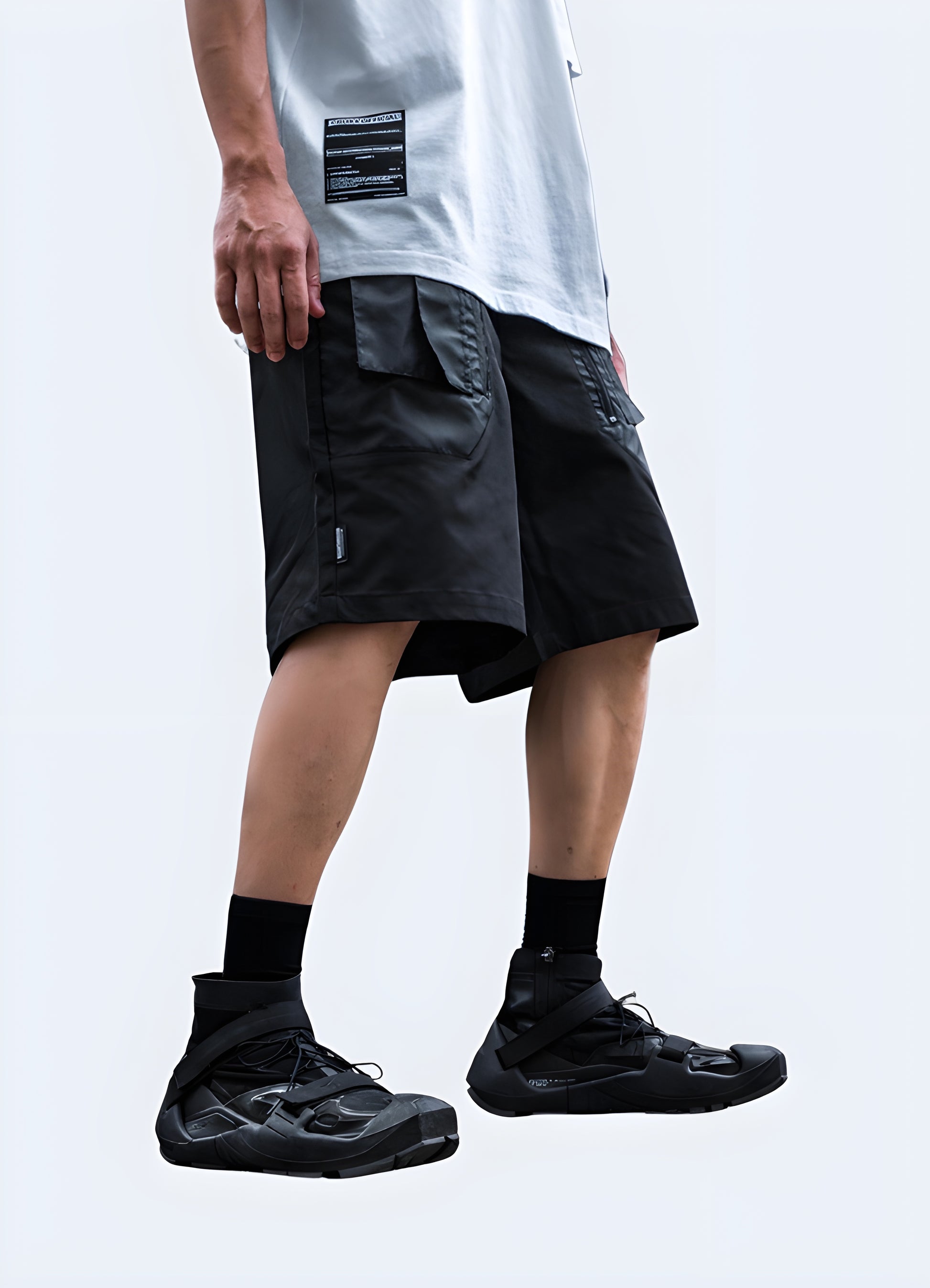 Tucked away in the elegant design are four ingeniously placed pockets.