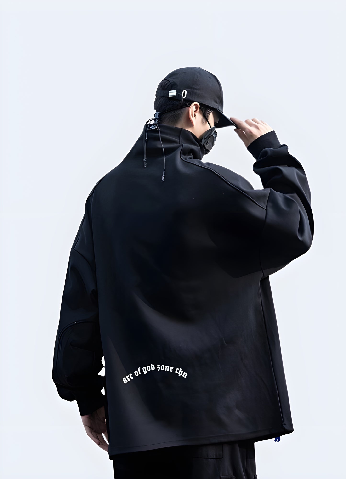 Flexible and lightweight to preserve your mobility while keeping you warm.