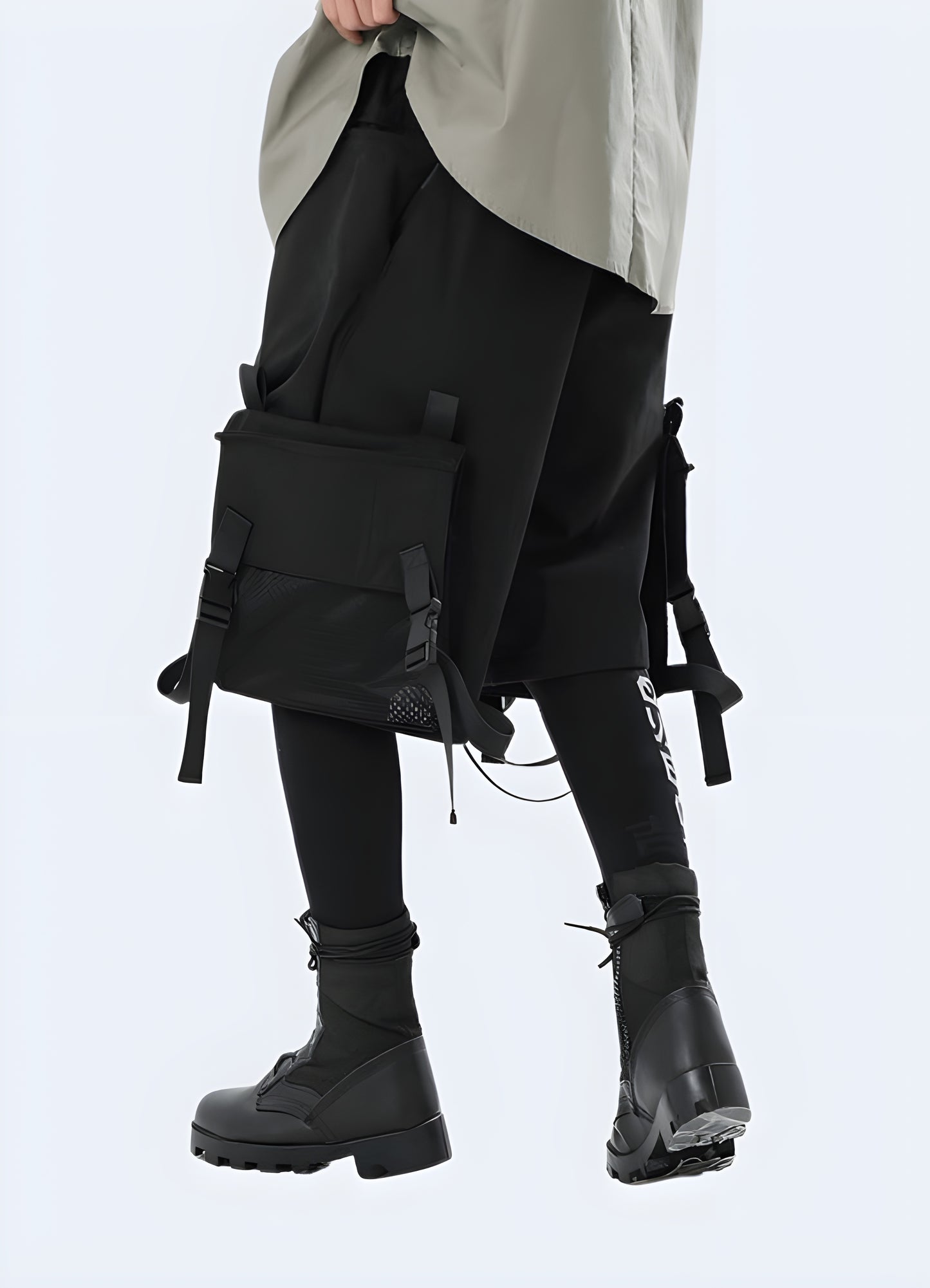 Cargo shorts with multi pockets for storage.