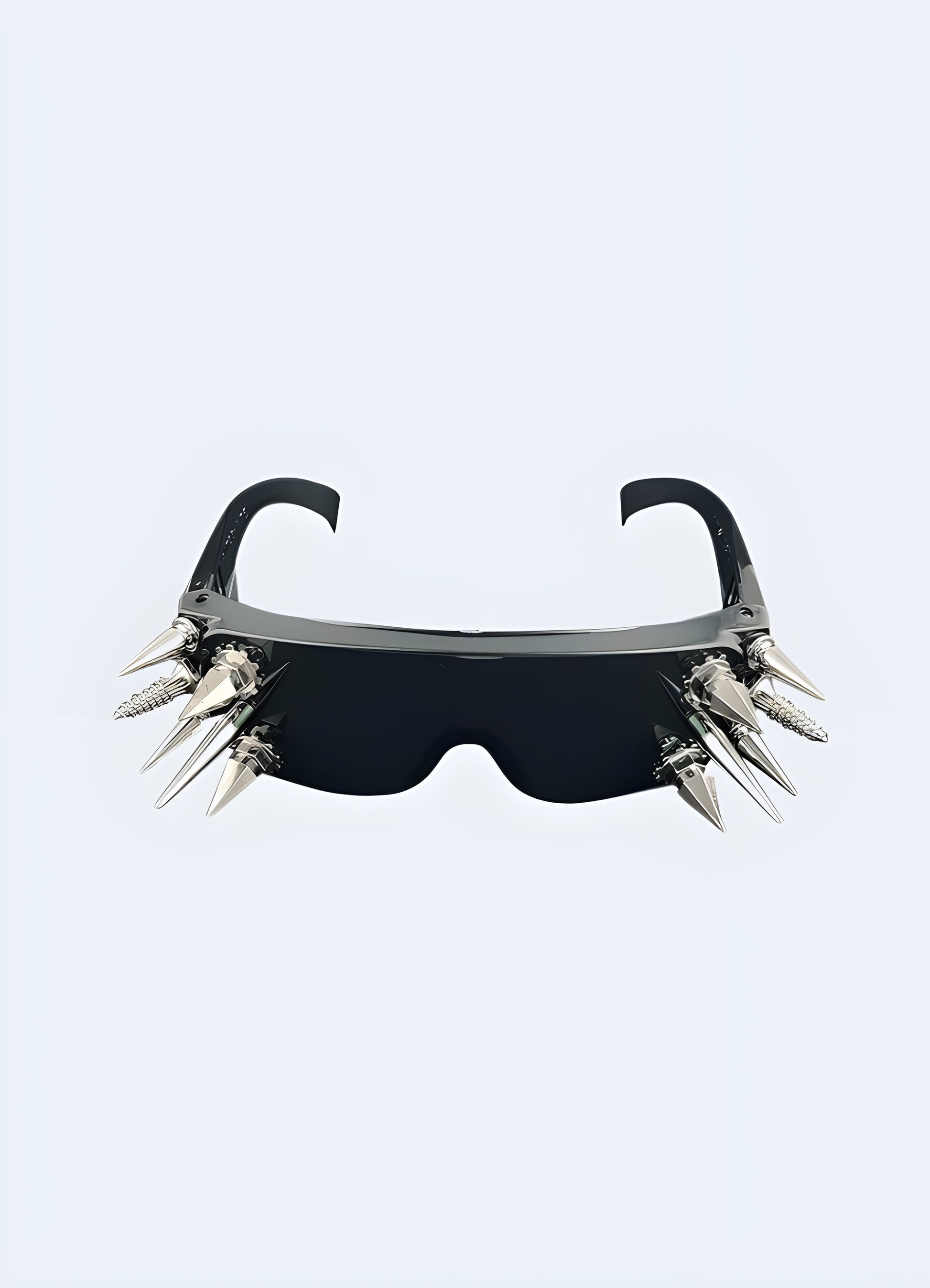Edgy design, gradient lenses, and bold frame channel punk rock vibes for a statement look.
