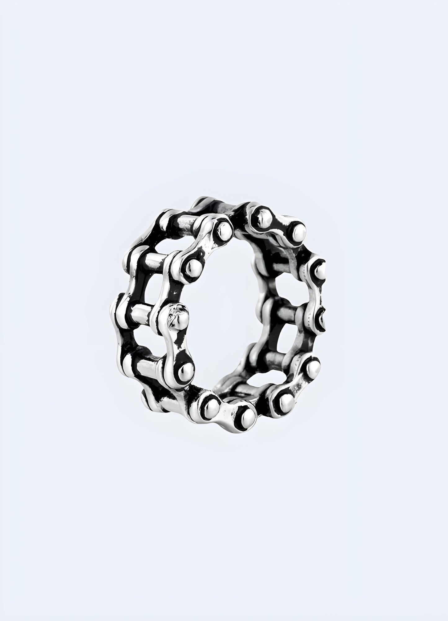 Size 7-12 textured design silver chain ring.