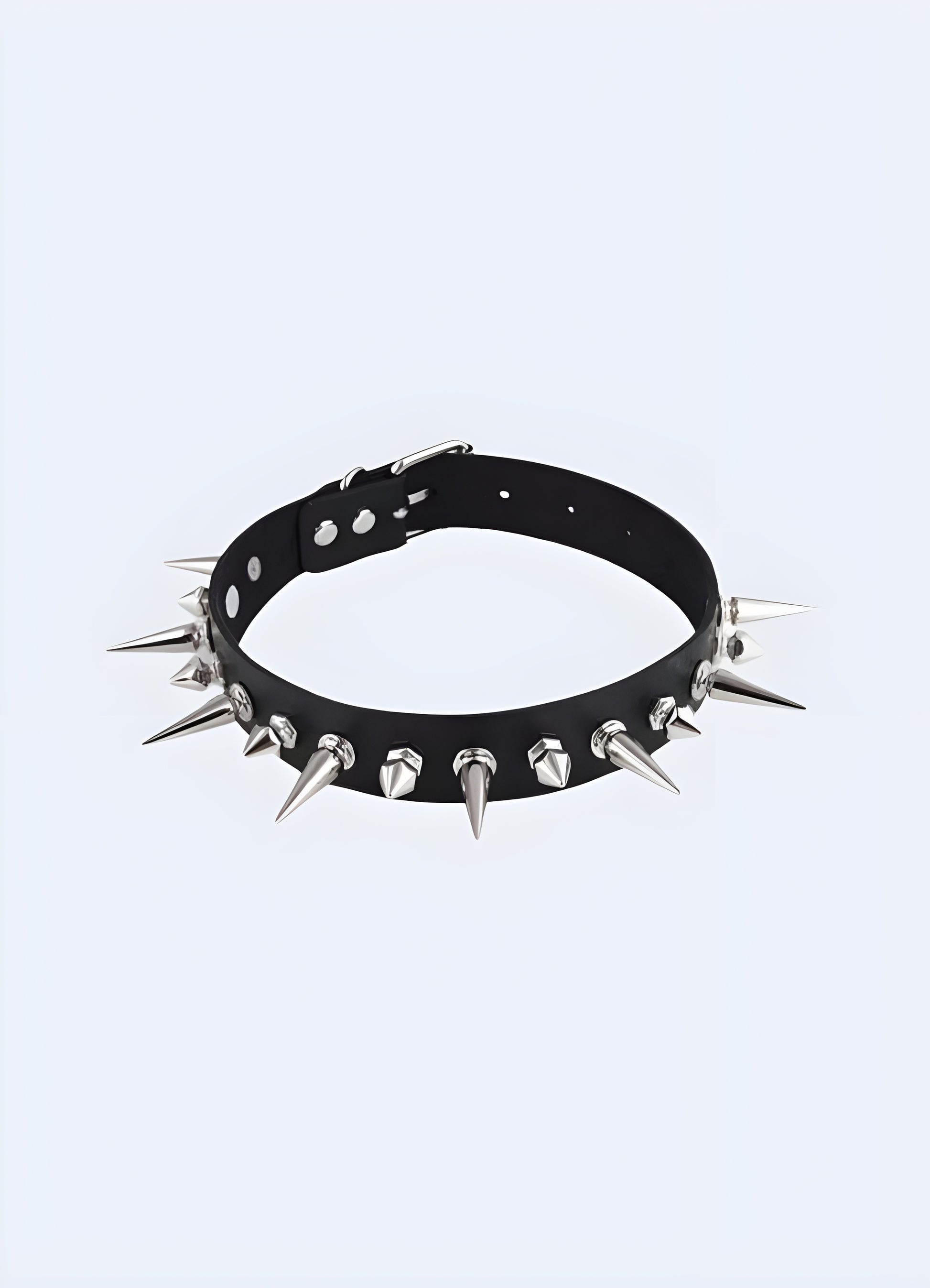 Get a street goth look with this spike choker necklace.