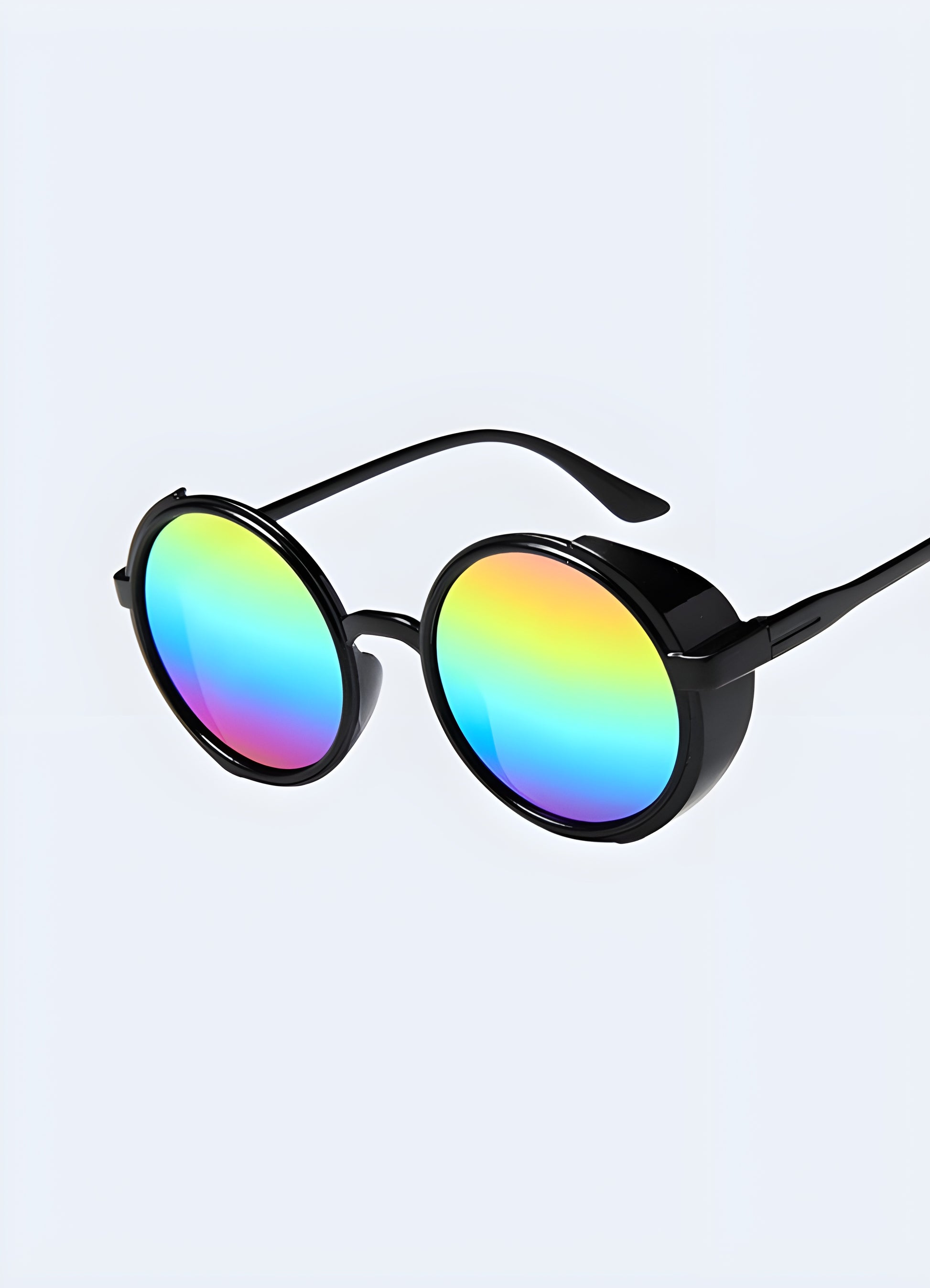 These sunglasses boast intricate details, spring hinges, and polarized lenses for impeccable style and vision.