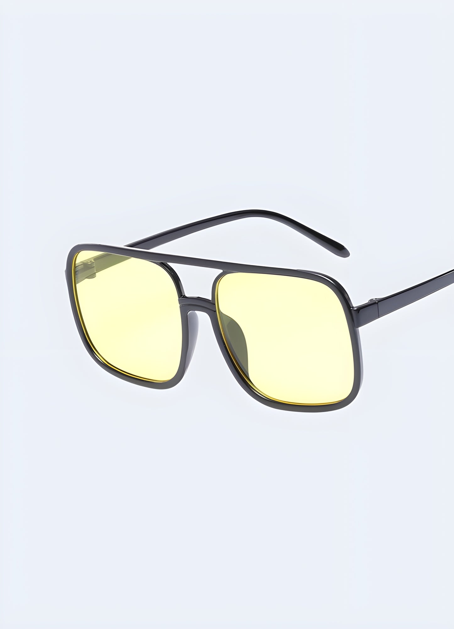 Find your perfect fit with the lightweight alloy frame of the tony stark sunglasses.