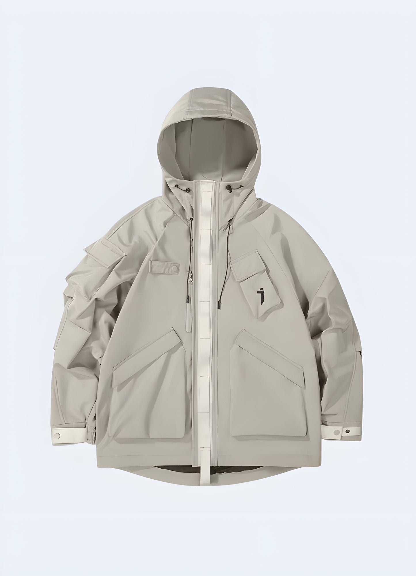 White streetwear jacket, front view. Designed with multiple pockets and a sleek, modern fit, perfect for urban and casual styles. A must-have for street fashion lovers looking for functionality and fashion in one piece.