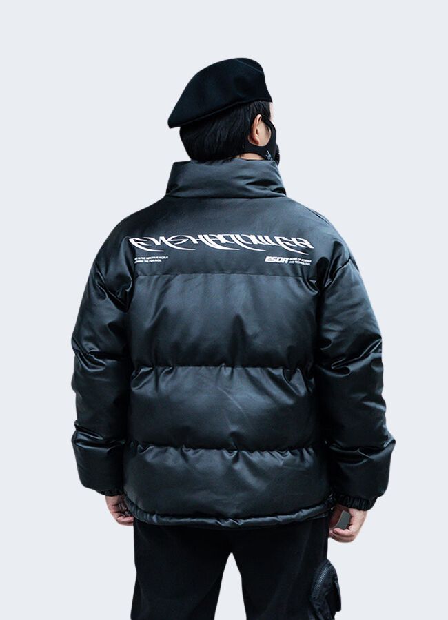 Men wearing enshadower jacket zippered pockets essentials black side view.