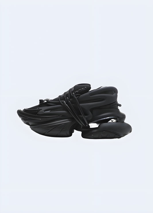 Black techwear shoes are a type of footwear that are designed to be both stylish and functional.