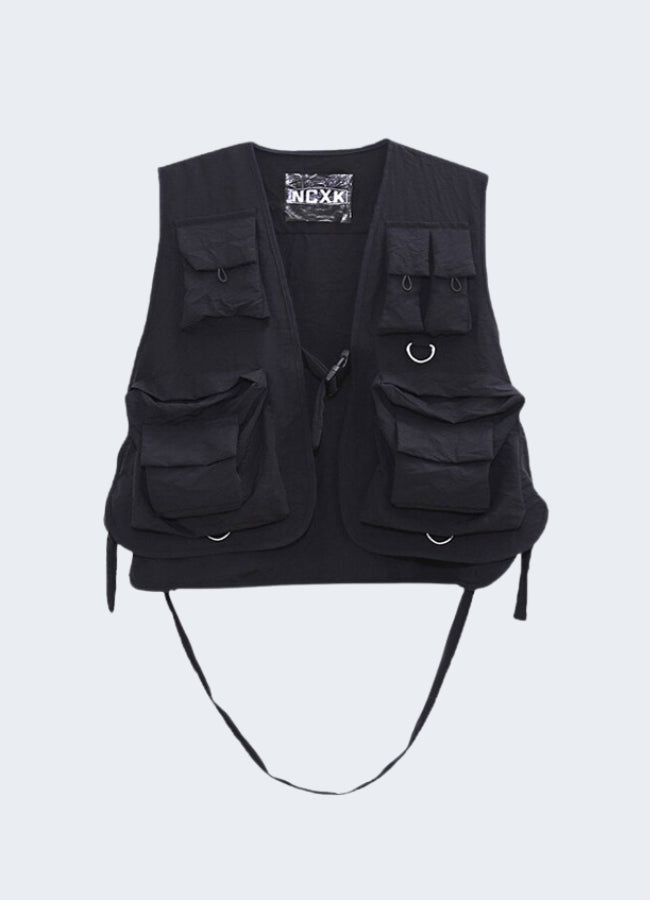Utility black cargo vest with pockets.