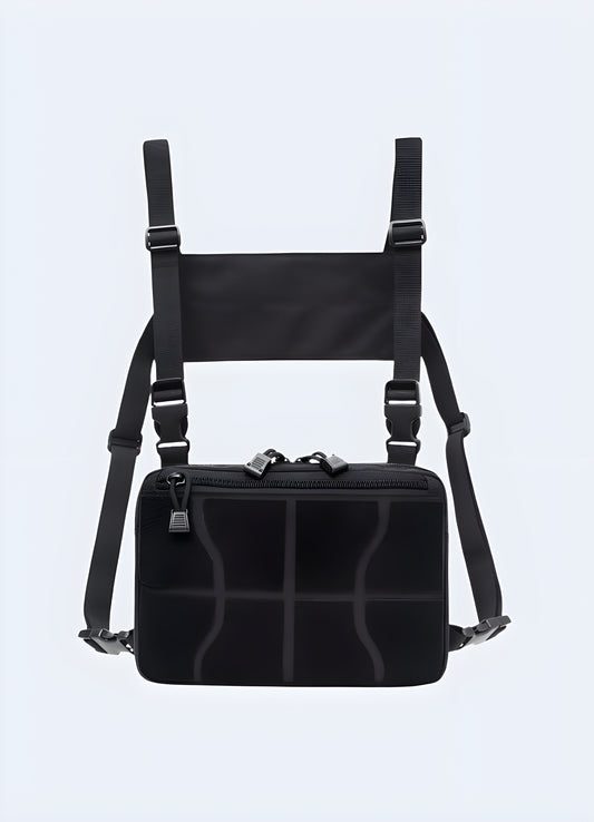 The casual chest bag is also comfortable to wear, with adjustable straps that allow you to customize the fit.