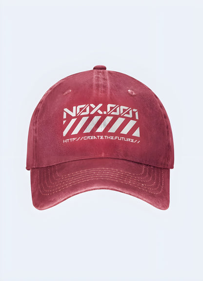 This unique hat boasts a futuristic print, structured panels, and a plastic snapback for a perfect fit.