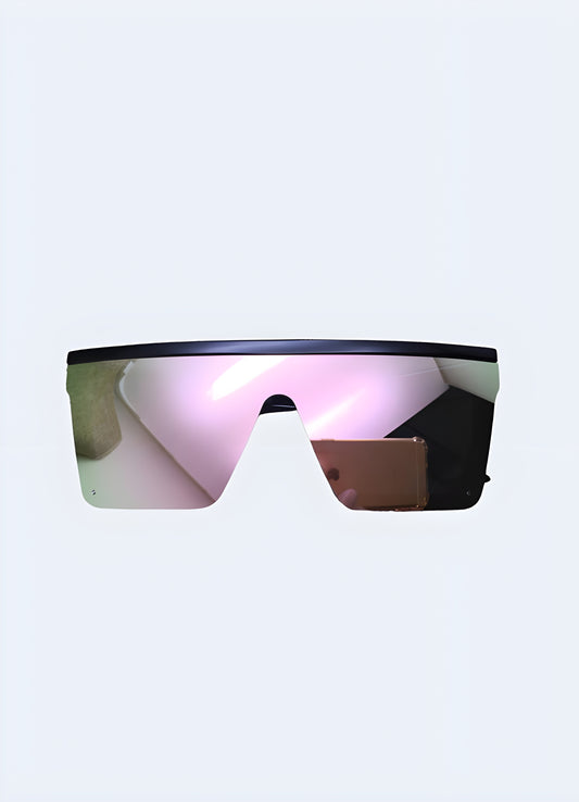 Contemporary squared design techwear sunglasses.