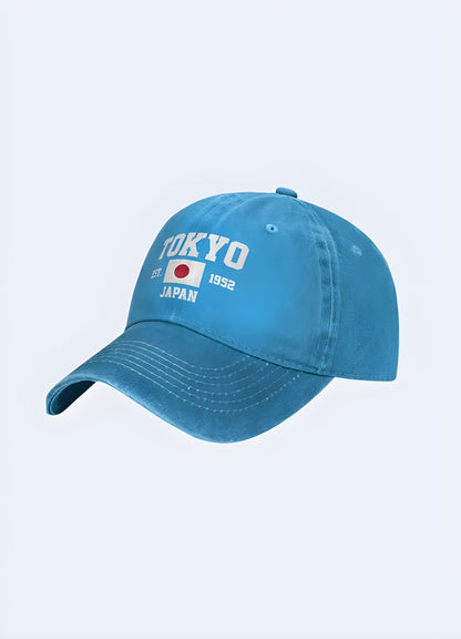 Elevate your casual style with the minimalist design of this japanese baseball cap. 