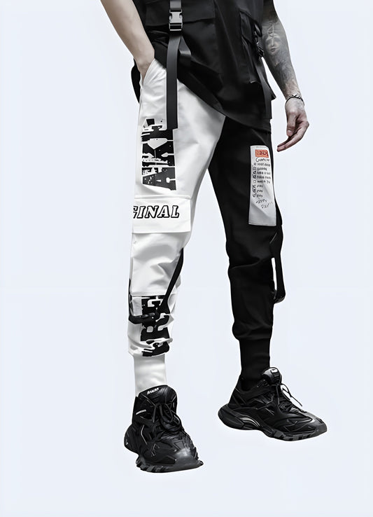 Reinforced seams, comfortable to wear, black and white cargo pants.