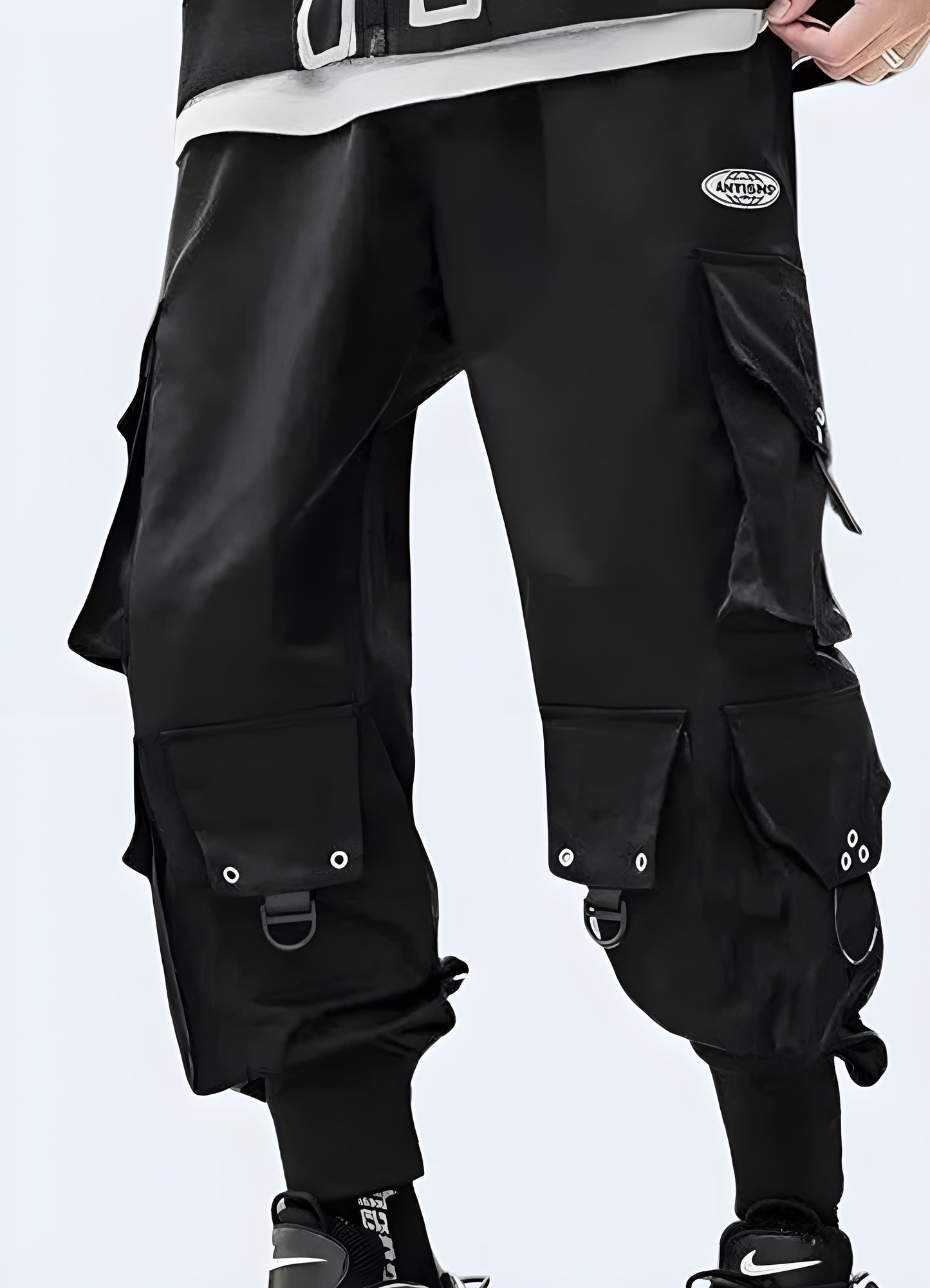 Futuristic techwear joggers pants multi pocket both side.