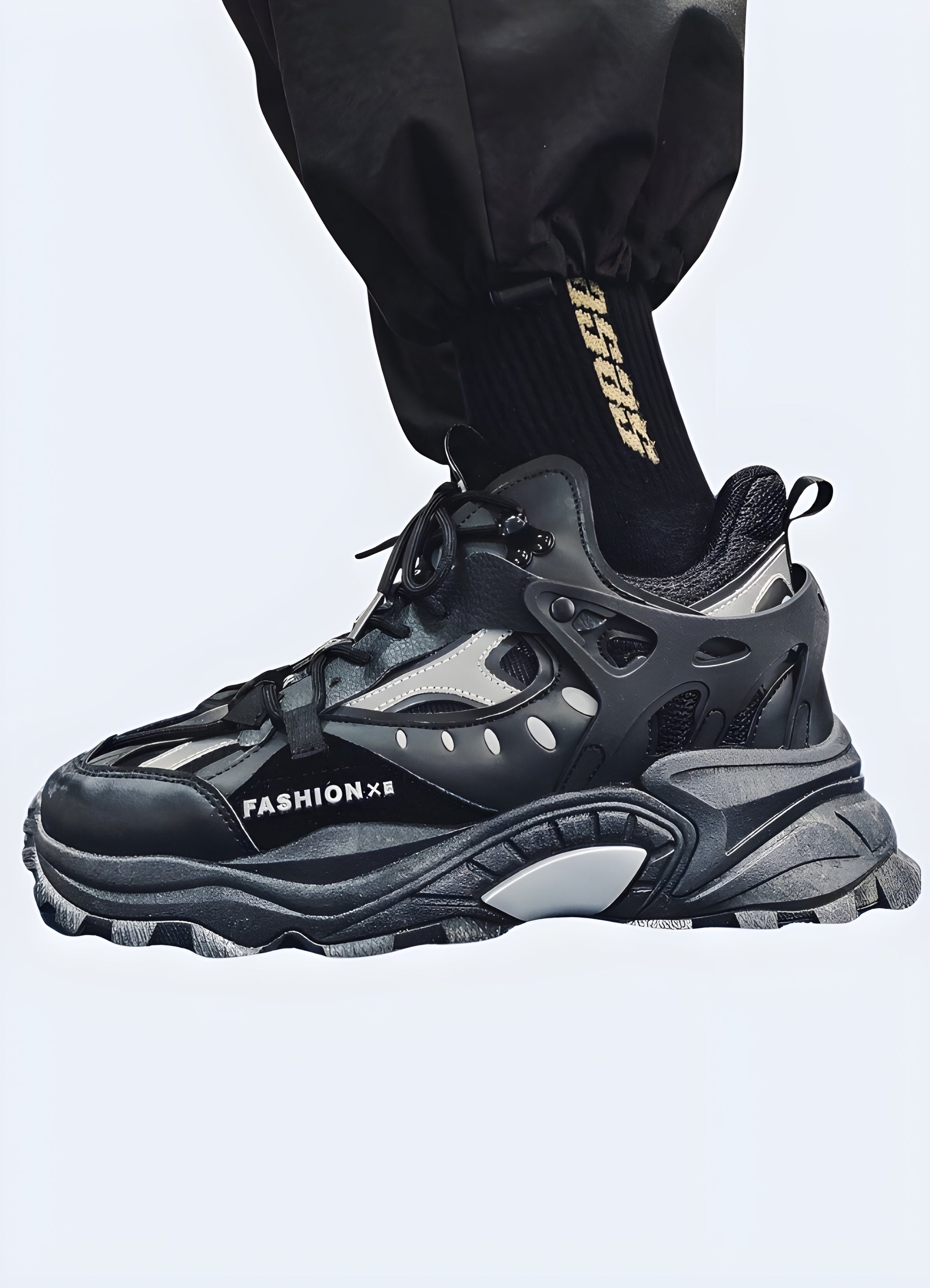 These sneakers adapt seamlessly, reinforcing your status as a trendsetter among warcore outfits.