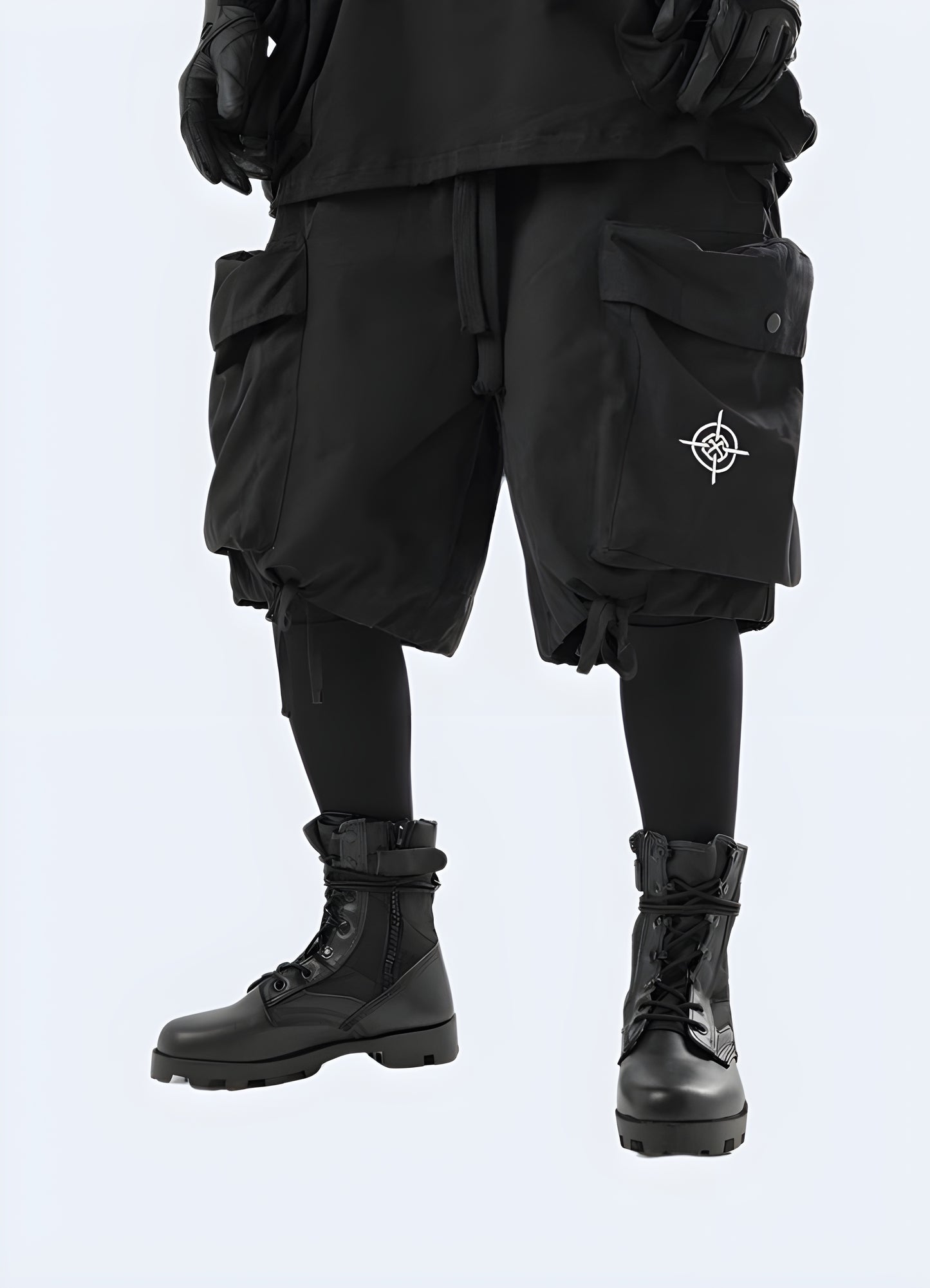 Elastic waistband 4 pockets black tactical cargo shorts.