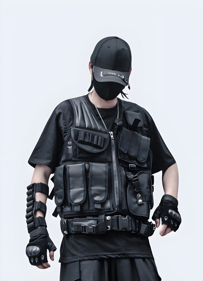 This bulletproof vest prioritizes safety with breathable mesh and durable construction.