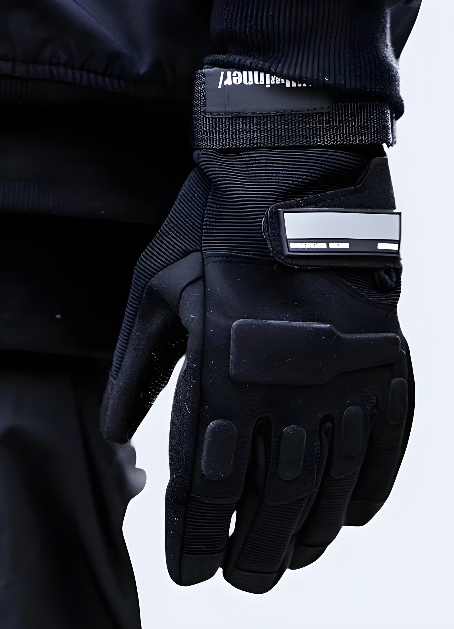 Men wearing reflective gloves black front view.