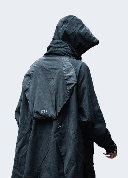 This versatile Japanese Anorak is packed with features for everyday convenience and practicality.