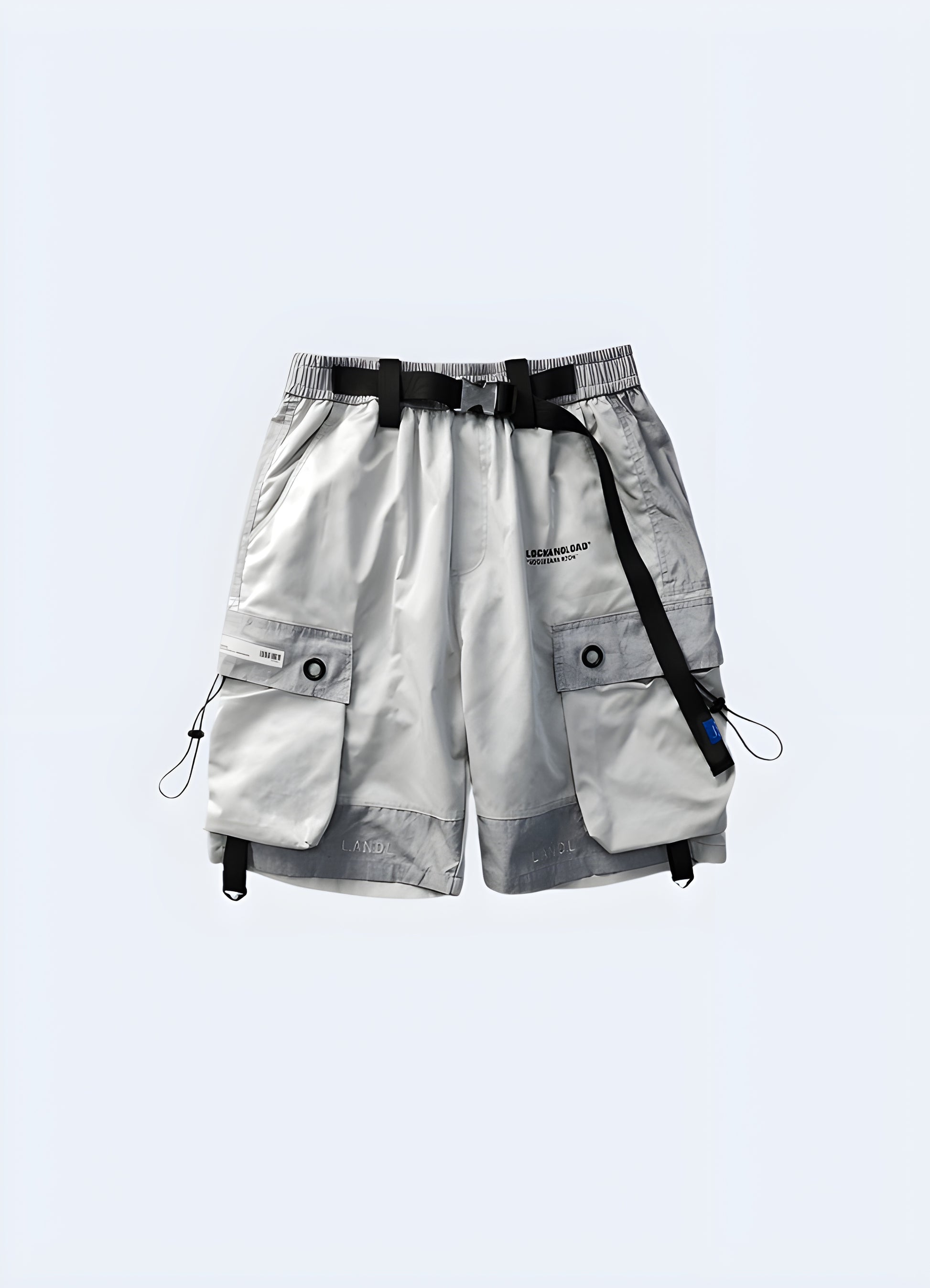 These streetwear jogger shorts allow you to design your style narrative and rewrite your cityscape journeys. 