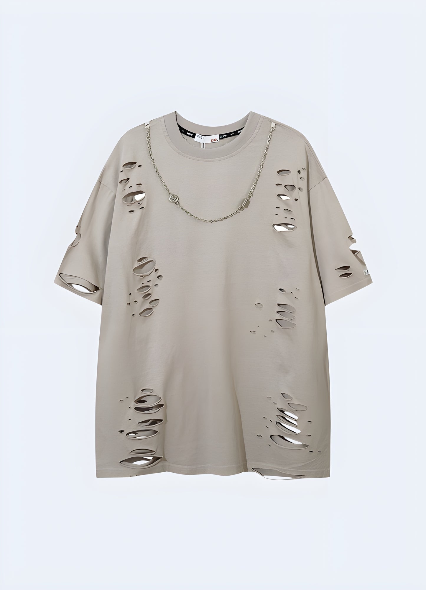 Beyond ordinary, embrace the bold with this chain-print tee grey.