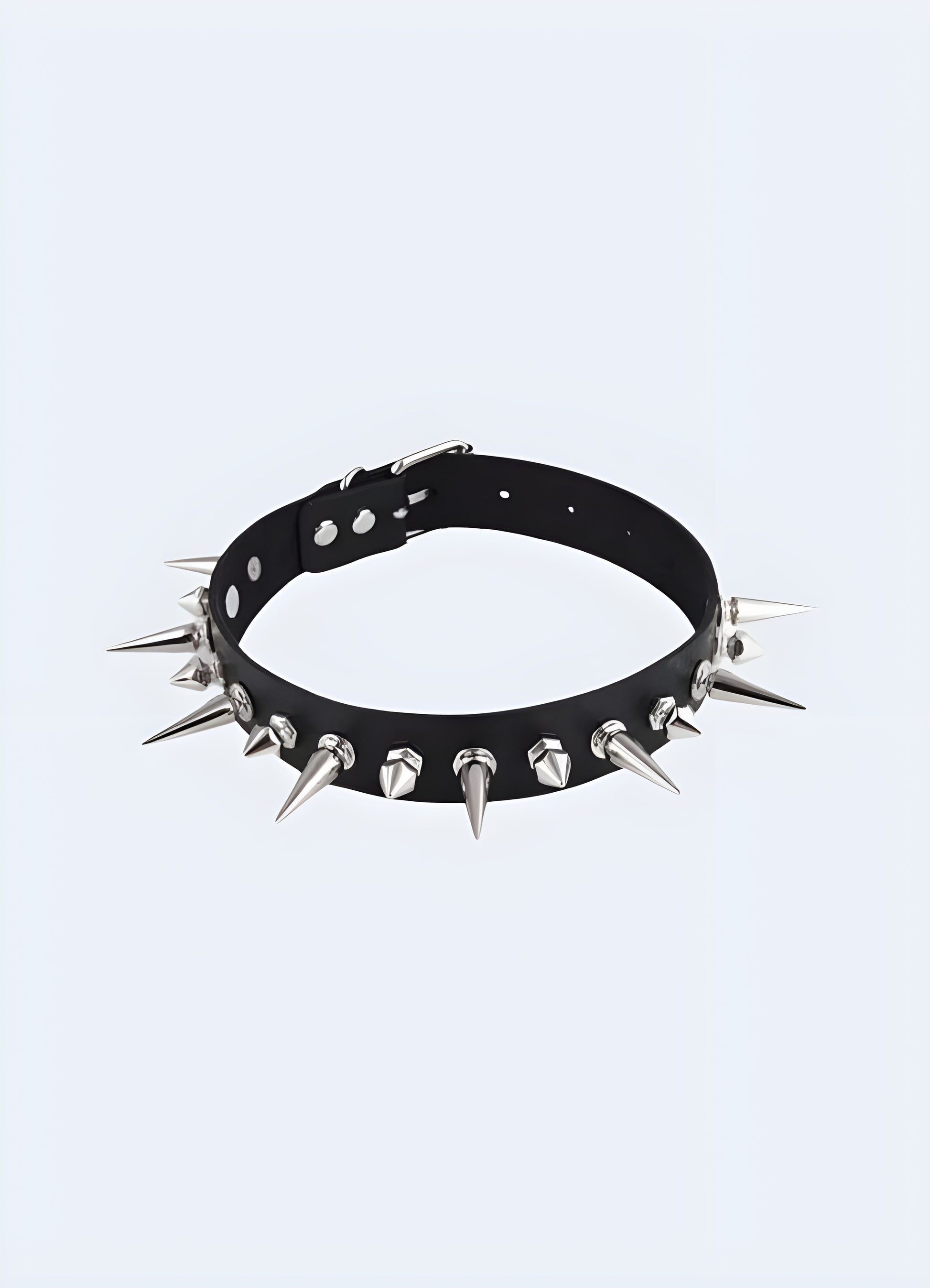 Get a street goth look with this spike choker necklace. 