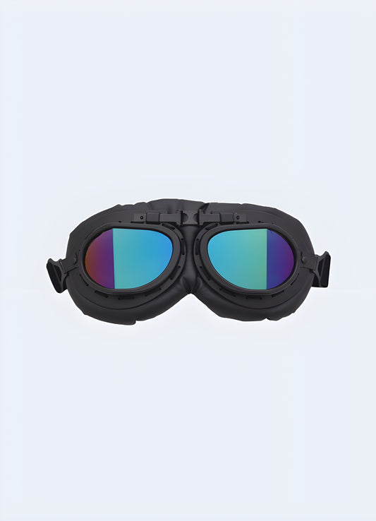 Conquer any terrain with the techwear pilot goggles. 