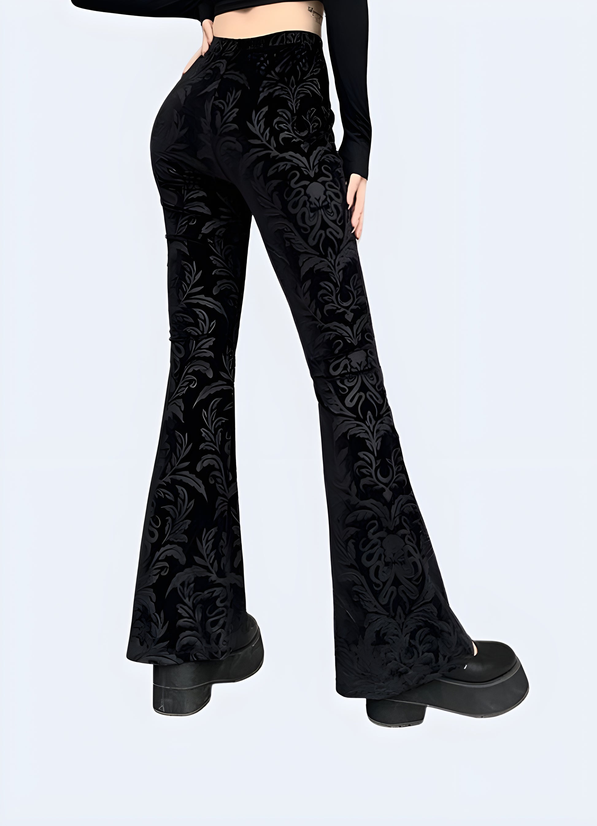 Women's parachute pants in soft, breathable fabric. Perfect for lounging or casual wear.