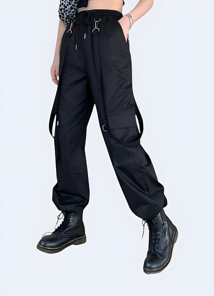 The cargo pants are a must-have in your wardrobe for a fashionable techwear woman style.