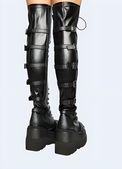 While their stunning design might be the first thing that catches the eye goth knee boots.
