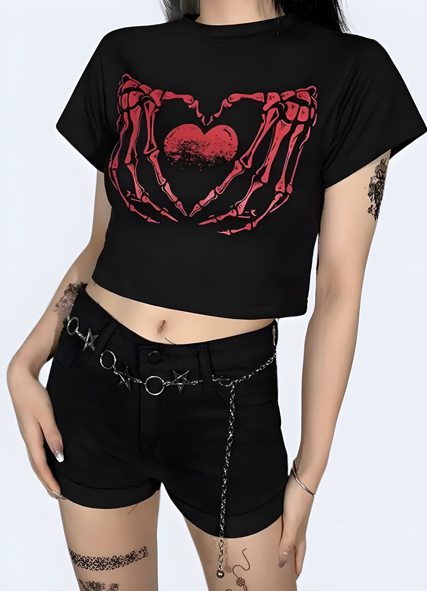 Sweet red heart graphic tee o neck collar style.
